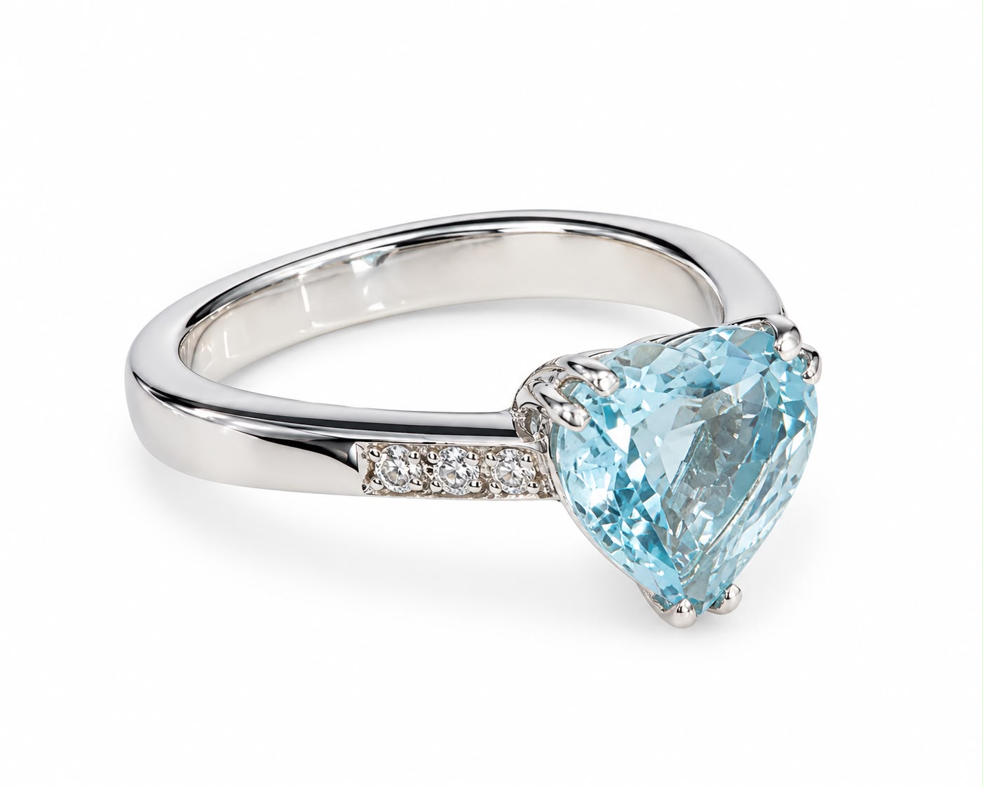 Anello acqua marina a cuore e diamanti - immagine 2