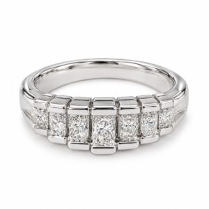 Anello riviera con diamanti ovali 0,44ct